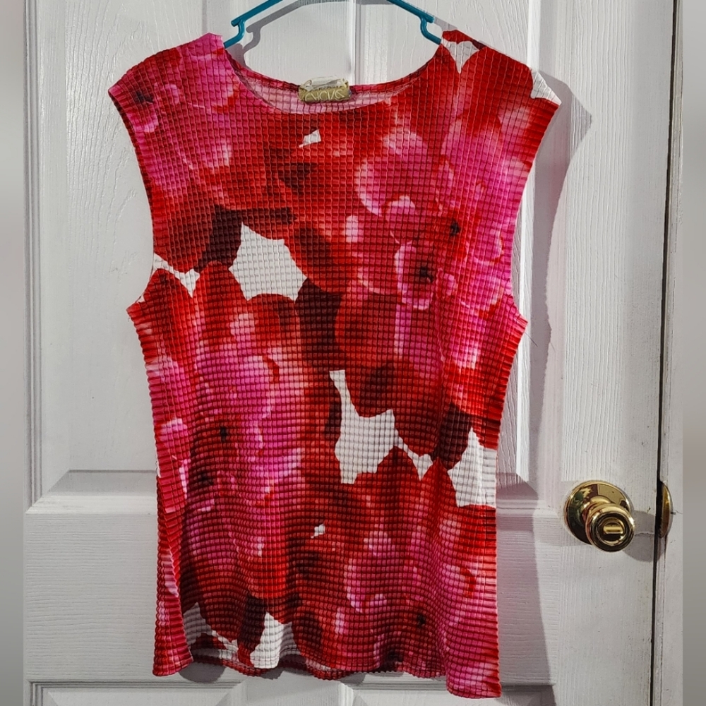 Y2K Floral Textured Bubble Top